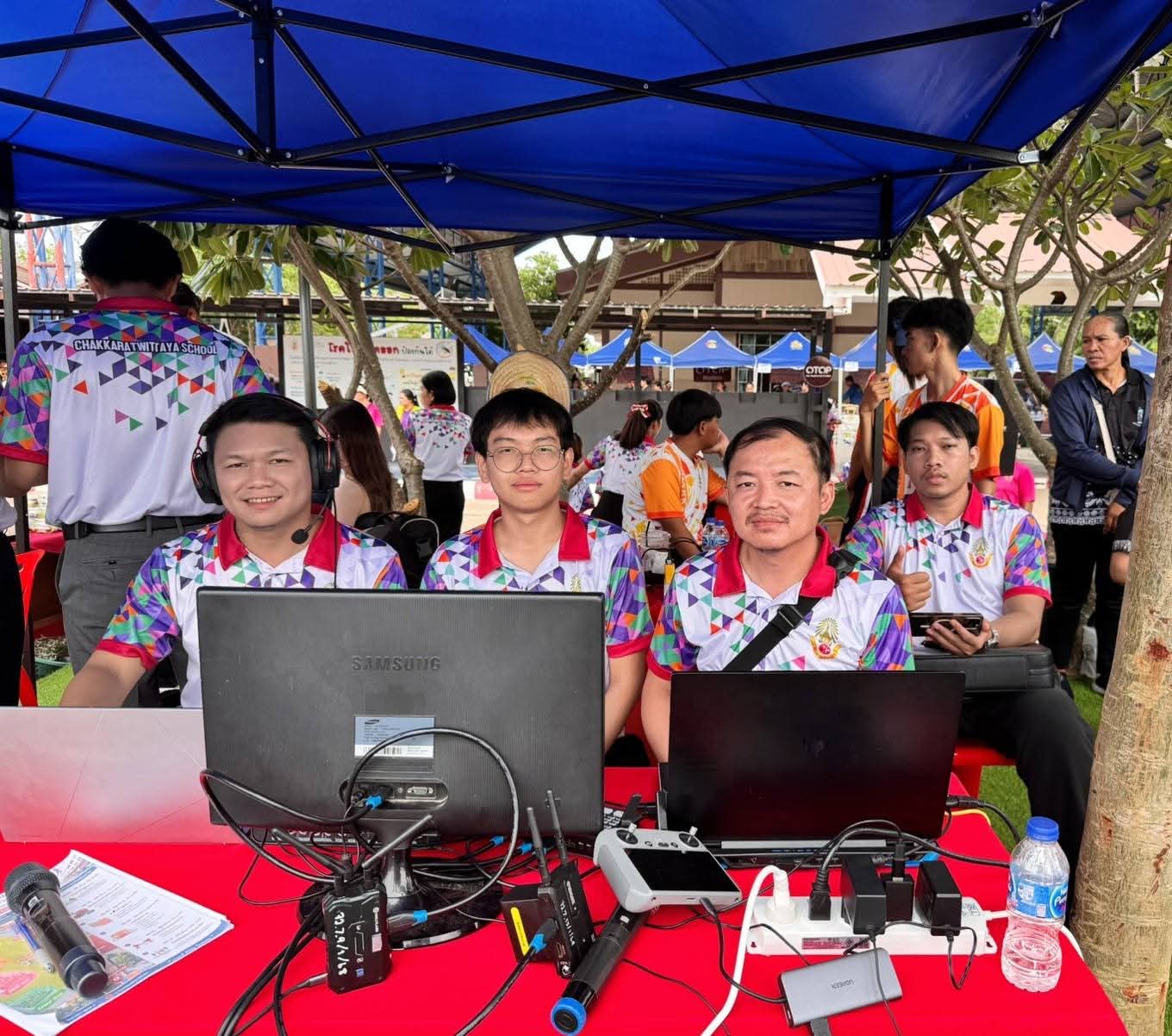 ทีมงานระบบภาพและเสียง